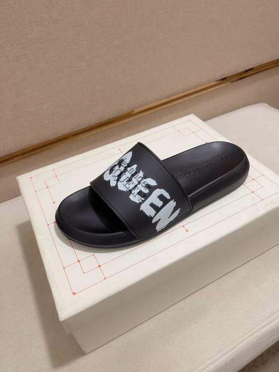 Picture of Alexander McQueen Shoes _SKUAlexanderMcQueensz38-45hnw0502474